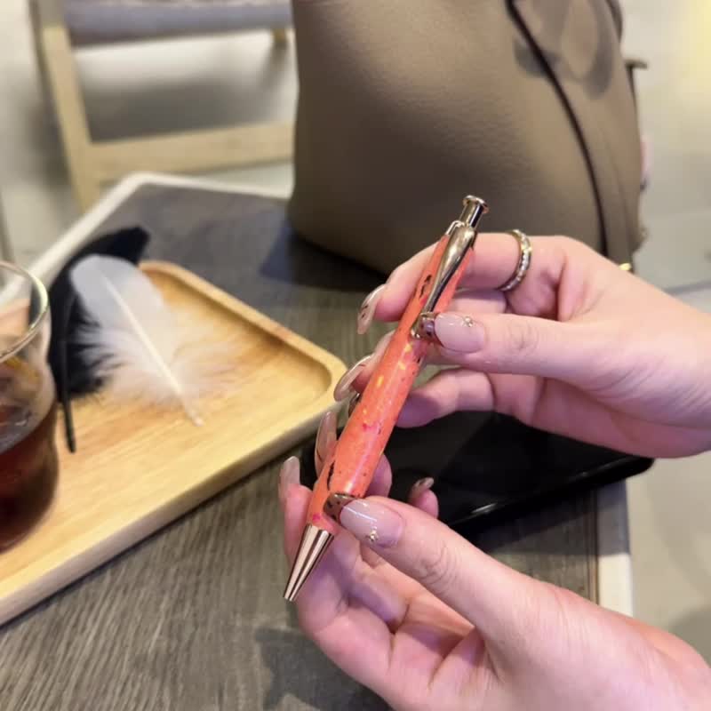 再衣筆(橘紅) - 原子筆/中性筆 - 環保材質