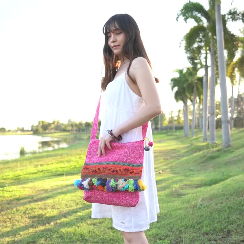 Handcrafted Batik Crossbody Bag with Vintage Hmong Embroidery from Thailand - 側背包/斜孭袋 - 棉．麻 粉紅色
