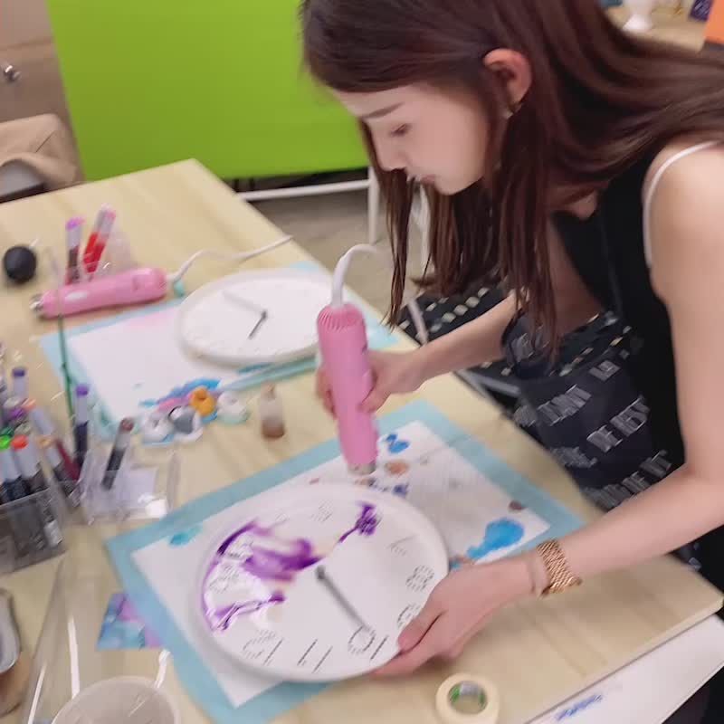 酒精墨水流動畫【體驗課程】【1人成團】鐘情一生+隨行杯 - 插畫/繪畫/寫字 - 塑膠