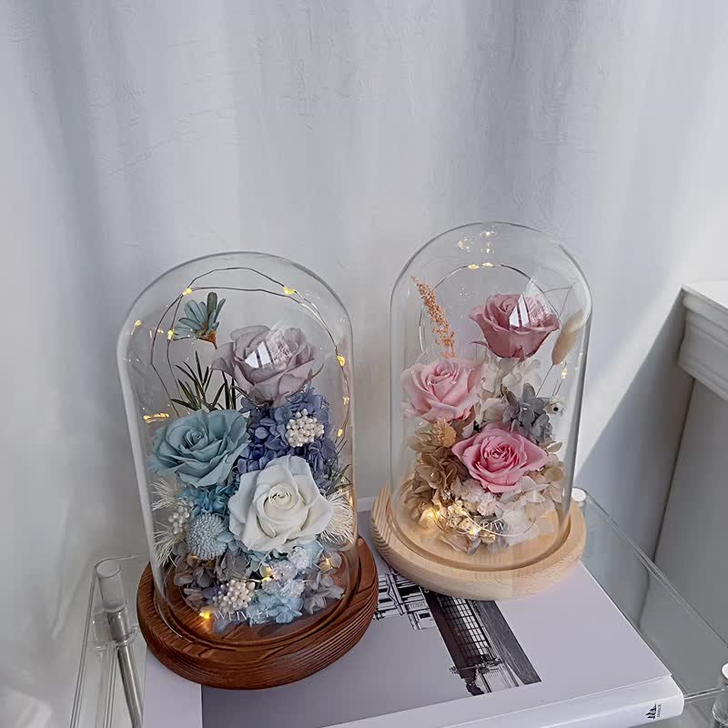 畢業禮物【獨家USB款】可客製文字  LED三朵玫瑰永生花玻璃鐘罩 - 乾燥花/永生花 - 植物．花 藍色