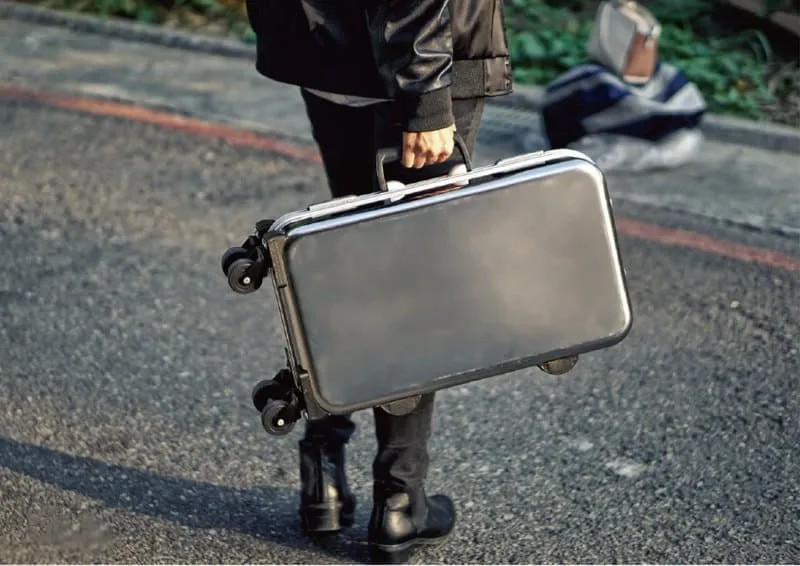 行李箱品牌推薦 Prototype 經典不鏽鋼旅行箱