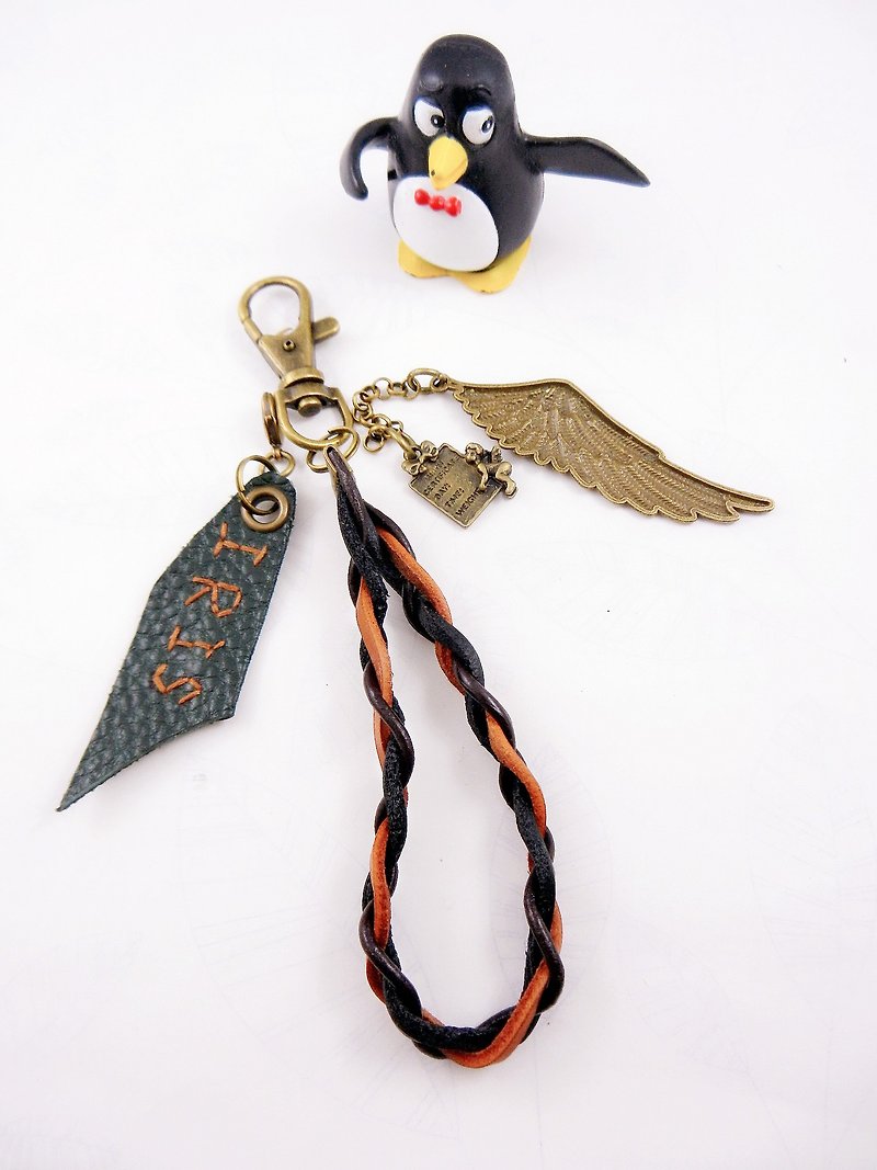 god leading - hand-made heart-warming [series] fly key chain leather texture bronze embroidery design custom unique retro fashion lovers friendship gift - ที่ห้อยกุญแจ - หนังแท้ สีนำ้ตาล