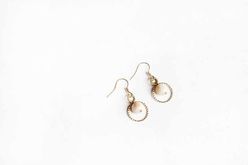 Rotate ' stone earring - 雙圈天然石耳環 - 耳環/耳夾 - 寶石 金色