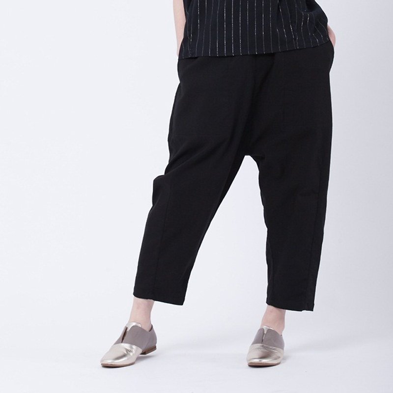 Max pockets carrot pants / black - กางเกงขายาว - ผ้าฝ้าย/ผ้าลินิน สีดำ