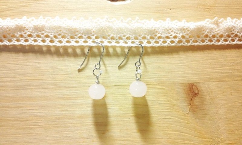 柚子林琉璃 - 百搭琉璃耳環系列 - 粉白玉色 - 可改夾式 - 耳環/耳夾 - 玻璃 粉紅色