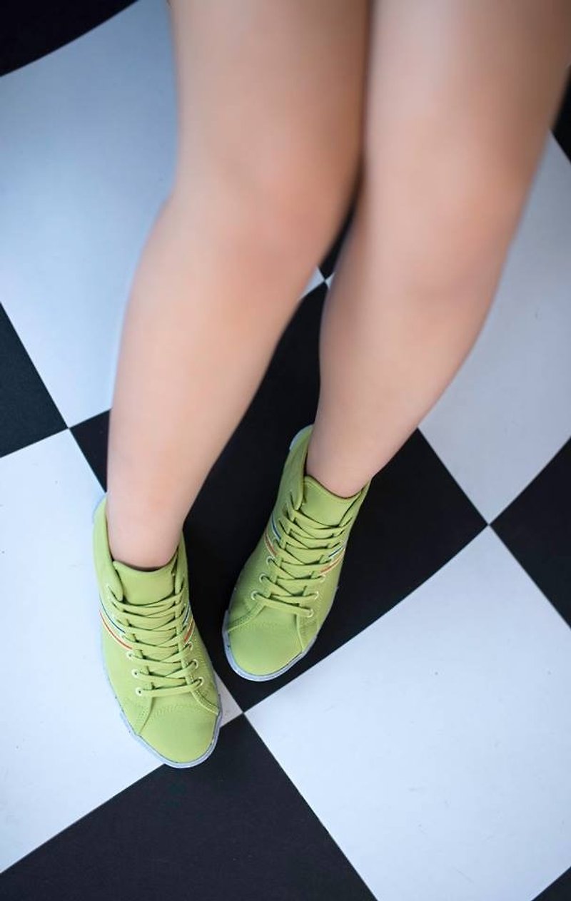 FYE法國環保鞋  柚子綠 中筒環保休閒鞋 女生款 台灣寶特瓶纖維(再回收概念,耐穿,不會分解) ---自由‧帶我去旅行。 - 女款休閒鞋 - 其他材質 綠色