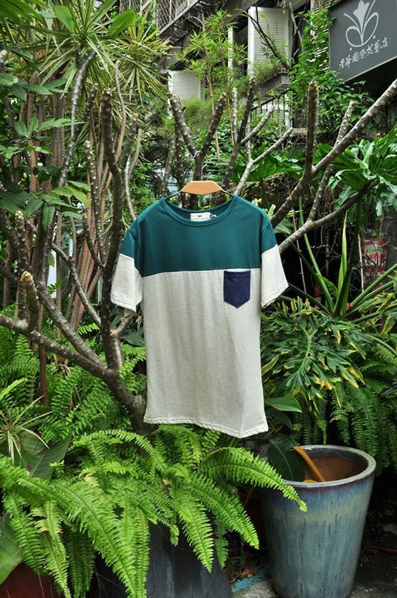 簡單就好．摸斯霸尬男孩兒踢 - Men's T-Shirts & Tops - Other Materials Green
