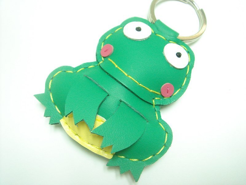 {Leatherprince 手工皮革} 台灣MIT 綠色 可愛 青蛙 純手工縫製 皮革 鑰匙圈 / Danny the Frog Leather Keychain ( Green ) - พวงกุญแจ - หนังแท้ 