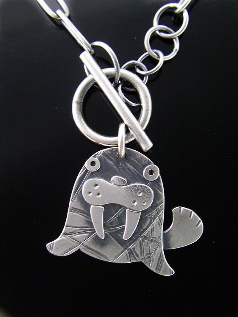 Ark Series---Sea Lion Sterling Silver Necklace - สร้อยคอ - โลหะ 
