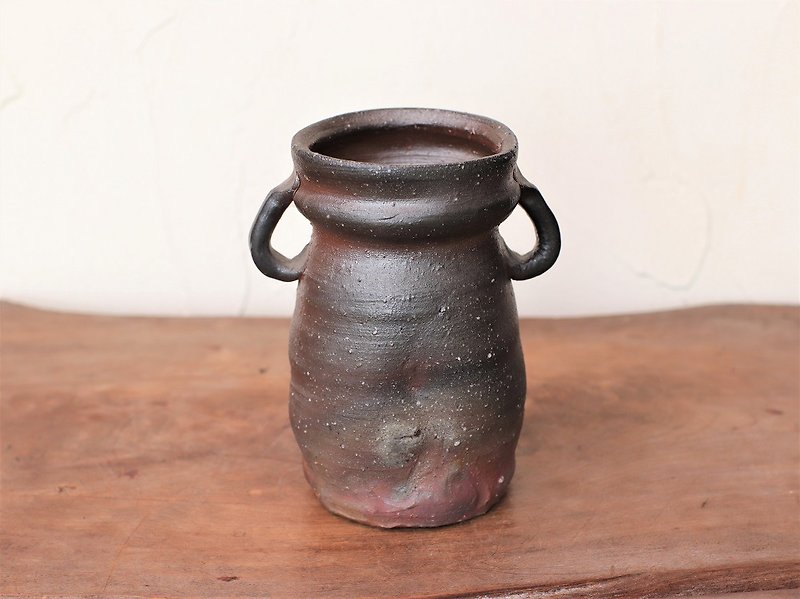 日本岡山備前 陶器 花瓶 花插 花器  【雙耳提把】h1-008 - 花瓶/陶器 - 其他材質 咖啡色