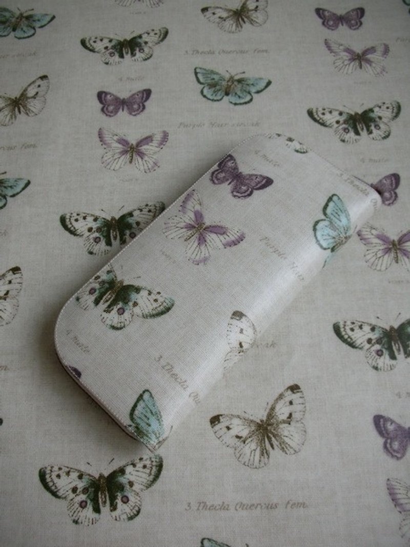British tarpaulin [color butterfly flying] - long clip / wallet / coin purse / gift - กระเป๋าสตางค์ - วัสดุกันนำ้ สีกากี