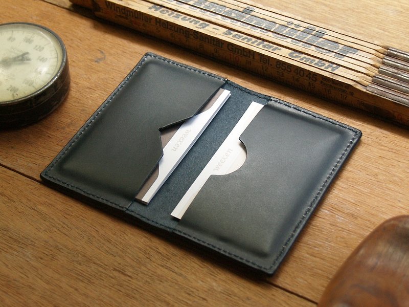 Leather Card Case ( Custom Name ) - Gentle Black - ที่เก็บนามบัตร - หนังแท้ สีดำ