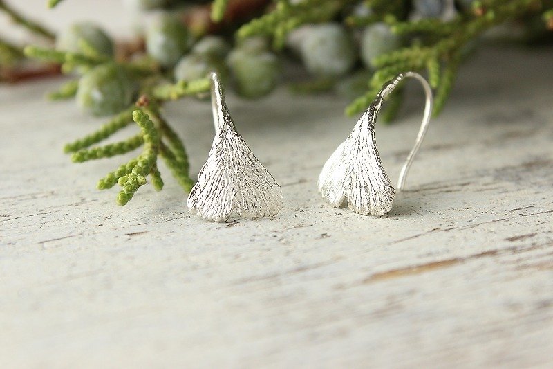 silver ginkgo earrings - Earrings & Clip-ons - Other Metals Gray