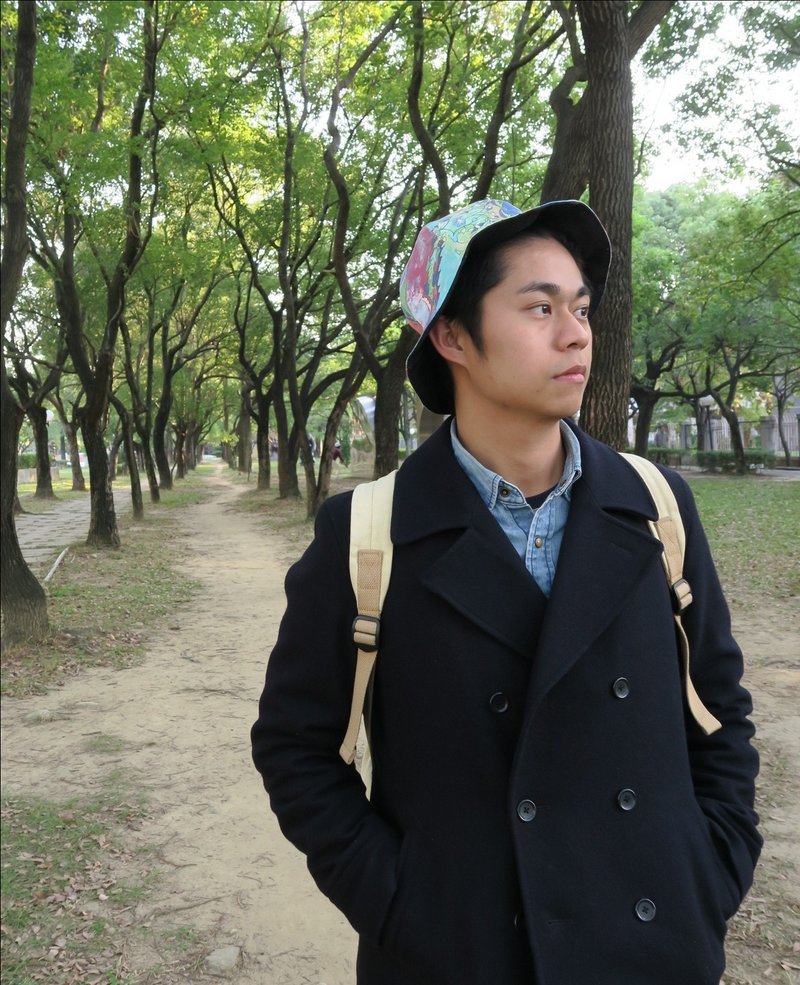 [Cicada布X手作] 雙面戴小圓帽簷漁夫帽/水彩渲染 - 帽 - 其他材質 多色