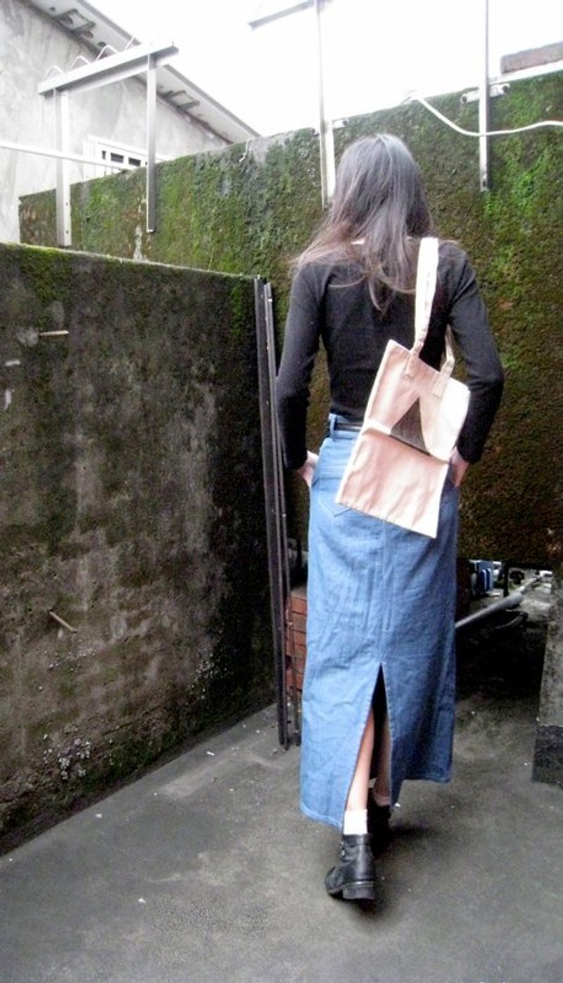 MaryWil個性極簡牛仔高腰長裙 - Skirts - Other Materials Blue