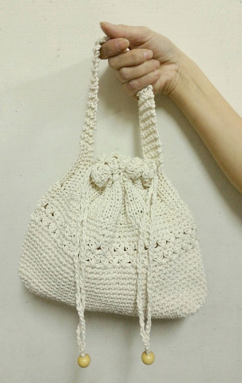 Cotton harness mouth bag is also a handbag - กระเป๋าถือ - วัสดุอื่นๆ ขาว