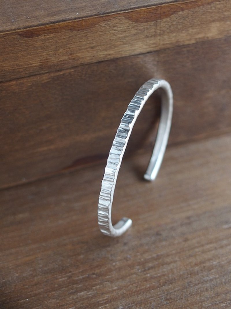 Tree Grain 4mm Forged Sterling Silver Bracelet/Wood Grain Plus Purchase Lettering - Bracelets - Silver Silver