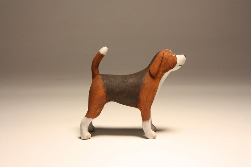 Department of Small Animal Healing carvings _ Beagle Beagle (hand-carved wood 10P Limited) - Items for Display - Wood Brown