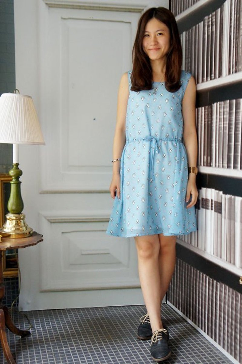 GT print collection 長頸鹿抽繩背心洋裝 - 連身裙 - 其他材質 藍色