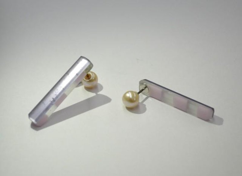 玻璃素材 雙面耳環・紫色 - 耳環/耳夾 - 玻璃 粉紅色