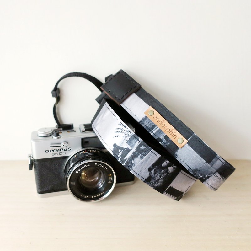 ENDORPHIN handmade camera strap (traveller collection- Brooklyn) - เชือก/สายคล้อง - ผ้าฝ้าย/ผ้าลินิน สีดำ
