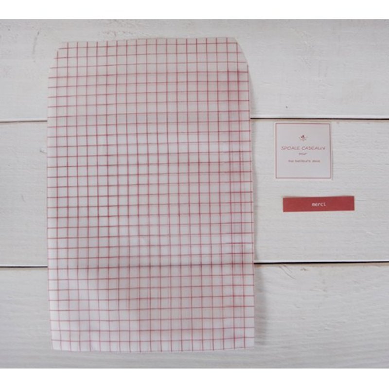 GIFT PAPER BAG-CHECKERED -M - Envelopes & Letter Paper - Paper Red