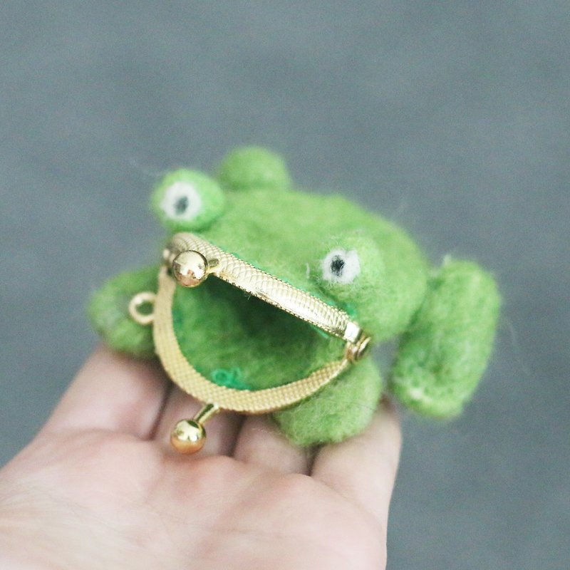 animal pocket 新年禮物 怪品味小青蛙 硬幣口金包 別針 - 胸針/心口針 - 羊毛 綠色