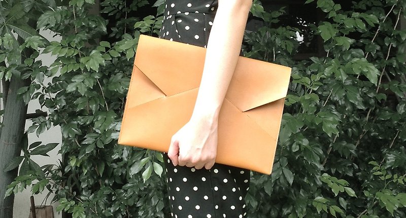 postman clutch (a4) - Other - Other Materials Black