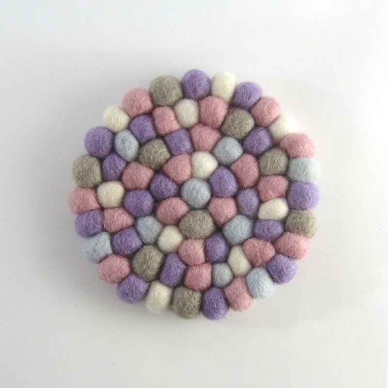 Wool Ball Insulation Pad I Purple Powder No.13 Safe non-toxic dye. Handmade all the way. Wool felt - เครื่องครัว - ขนแกะ สีม่วง