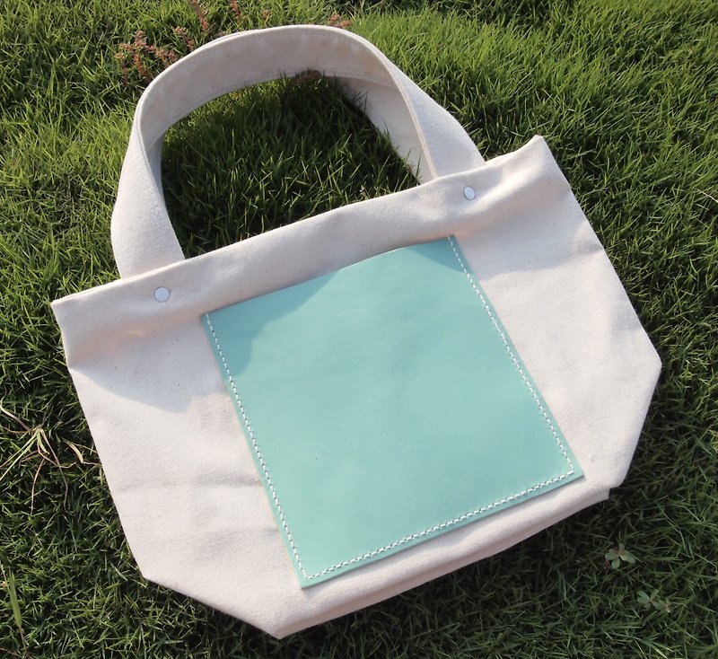 Handmade canvas bag square shape handbag tote bag macaron green leather - กระเป๋าถือ - วัสดุอื่นๆ สีเขียว