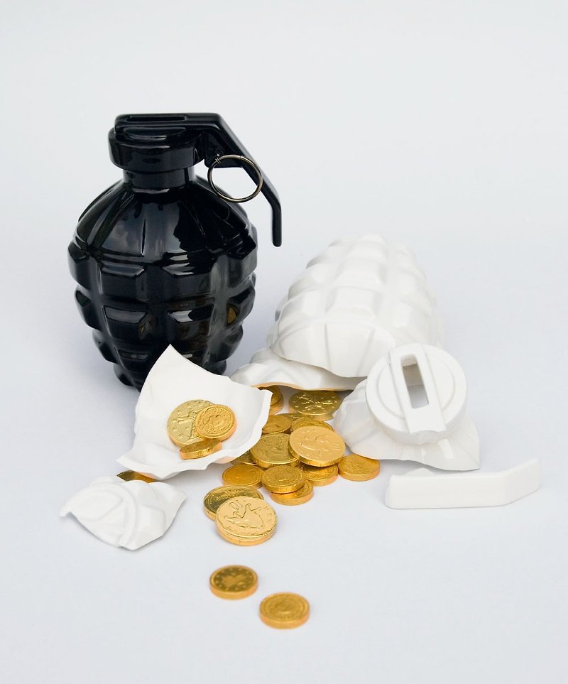 biaugust DECO_ Anti-war, a love grenade money box - กระปุกออมสิน - เครื่องลายคราม หลากหลายสี