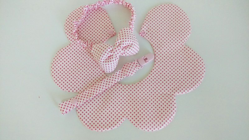 粉點點彌月禮物 週歲生日禮物  花型圍兜+奶嘴夾+頭飾 - 滿月禮物 - 其他材質 粉紅色