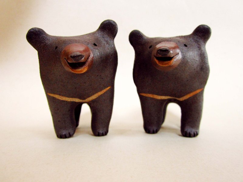 Formosan black bear walk - Pottery & Ceramics - Other Materials 