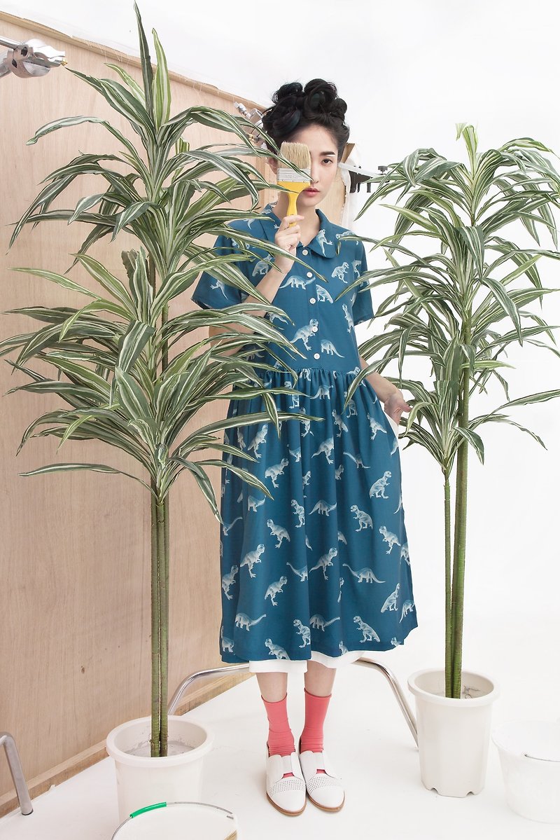 tan tan x Hsiao-Ron Cheng / dinosaur print double layer dress - ชุดเดรส - วัสดุอื่นๆ สีน้ำเงิน