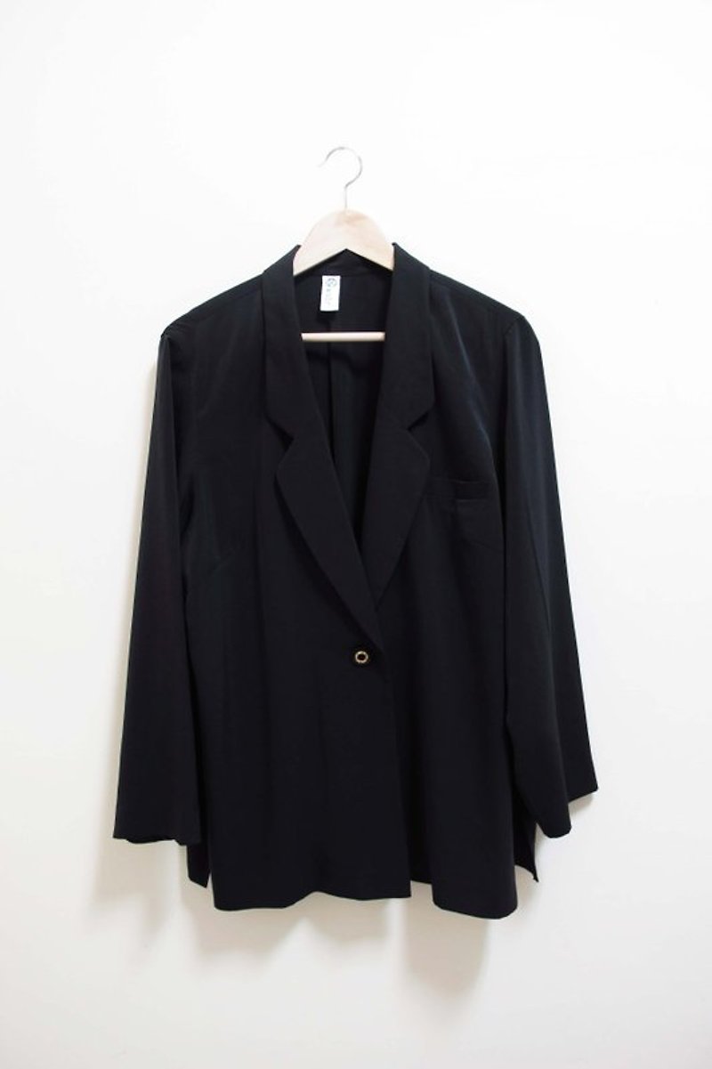 【Wahr】黑色軟式長板西裝外套 - เสื้อแจ็คเก็ต - วัสดุอื่นๆ สีดำ