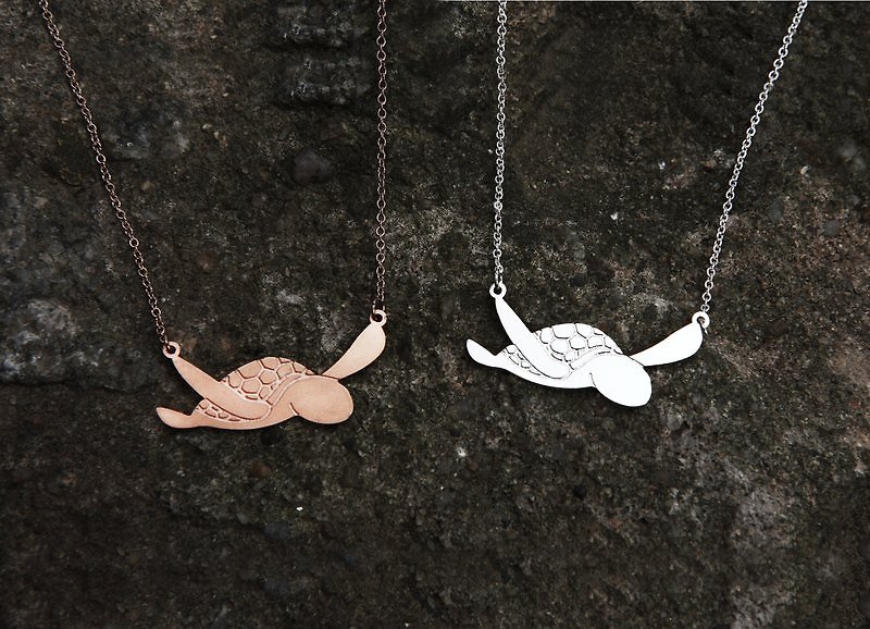【假日驚喜包】Teesy Necklace 項鍊|海龜 - 項鍊 - 不鏽鋼 白色