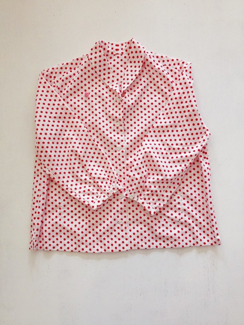 Shirt - into one of the red dot - เสื้อเชิ้ตผู้หญิง - ผ้าฝ้าย/ผ้าลินิน 