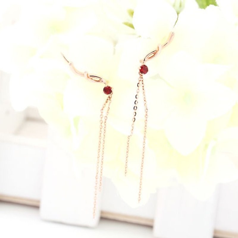 Made to Order - HAPPINESS RAINBOW DEER - 2.5mm Round Faceted Garnet 18K Rose Gold Tassels Earring - ต่างหู - เครื่องเพชรพลอย สีแดง