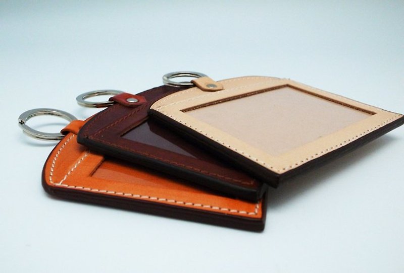 Horizontal hand dyed leather badge clip (available when the travel card / ticket jacket) - Other - Genuine Leather 