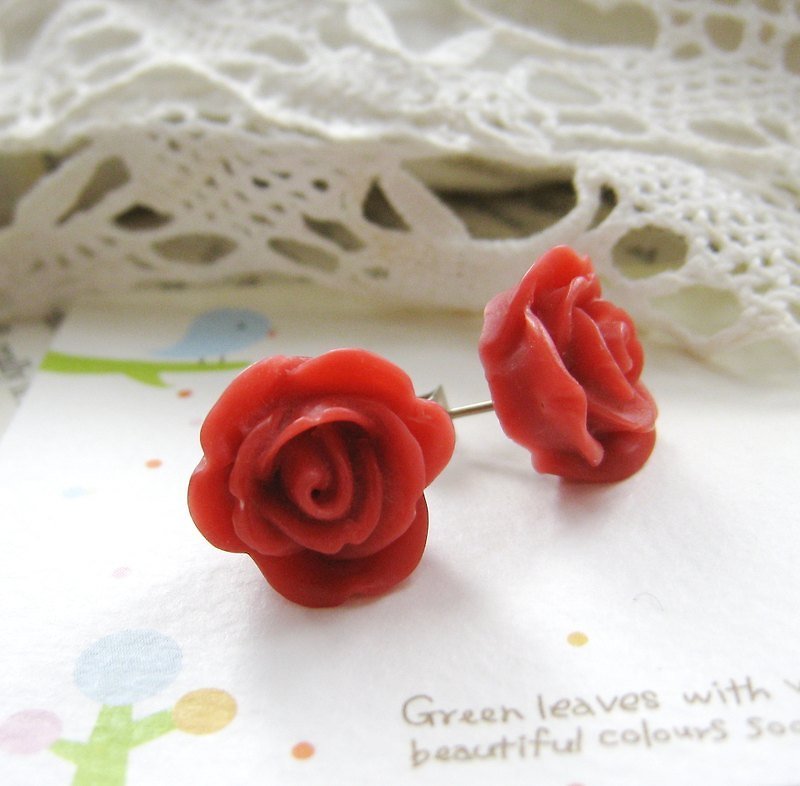 樹脂小玫瑰耳環 (暗紅) - 耳環/耳夾 - 塑膠 紅色