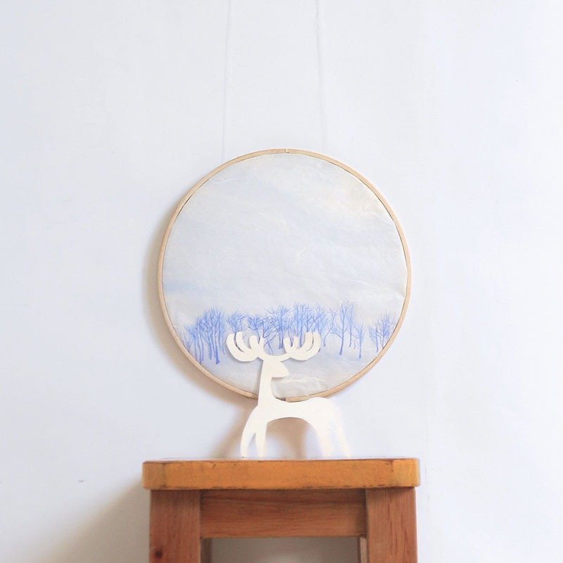 - "Forest Song" Winter snow - Original Chinese paintings on rice paper - Framed on Embroidery Hoop - โปสเตอร์ - กระดาษ สีน้ำเงิน