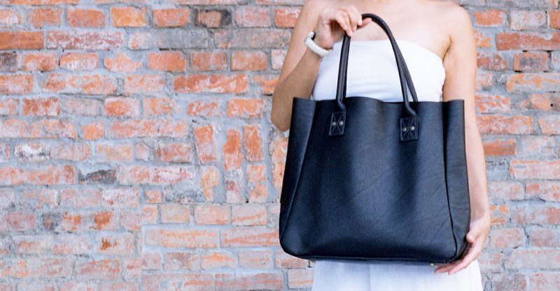 小黑真皮包 / Little Black Tote / 全真牛皮 手工限量 - Messenger Bags & Sling Bags - Genuine Leather Black