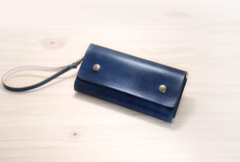 LION's Handmade Leather-- iPhone 6 Plus Holster. Snap button (L) - เคส/ซองมือถือ - หนังแท้ สีน้ำเงิน