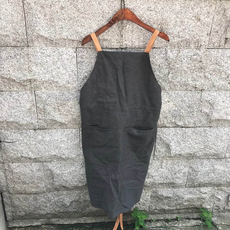Sienna worker overalls apron - ผ้ากันเปื้อน - วัสดุอื่นๆ สีดำ