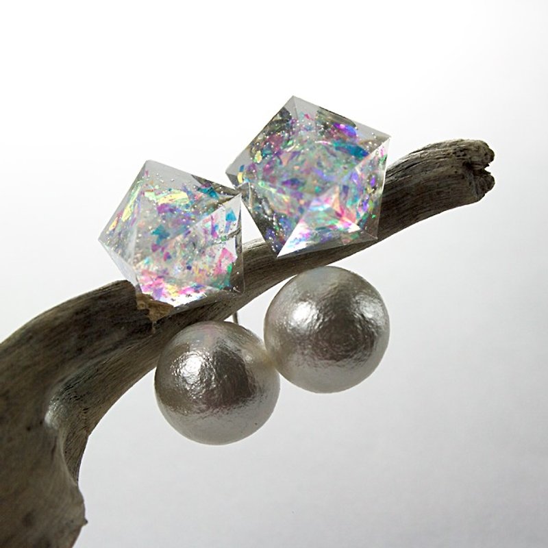 Pentagon Lantern Earrings (Rainbow Pearl 2) - Earrings & Clip-ons - Other Materials Multicolor