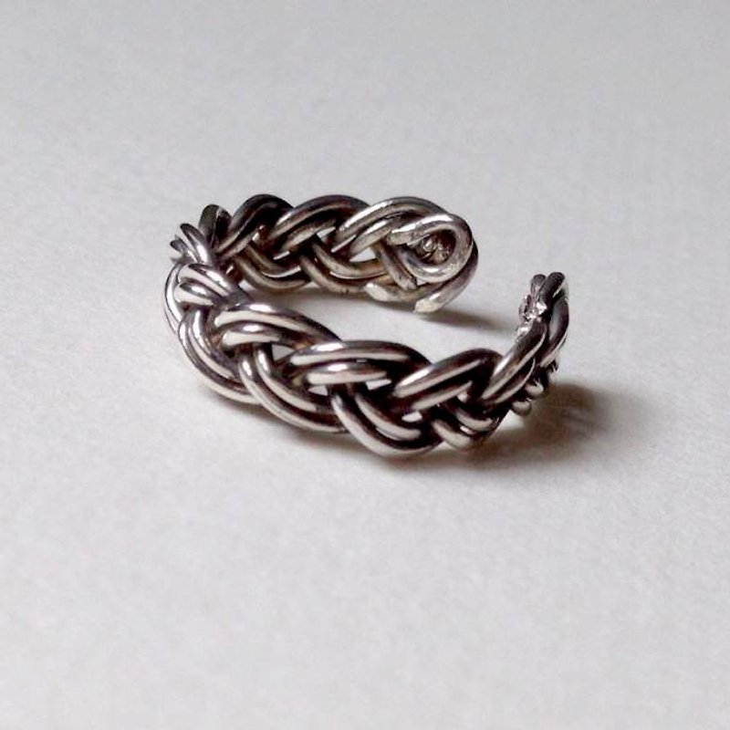 Ohappy elegant braided ring - แหวนทั่วไป - โลหะ สีเทา