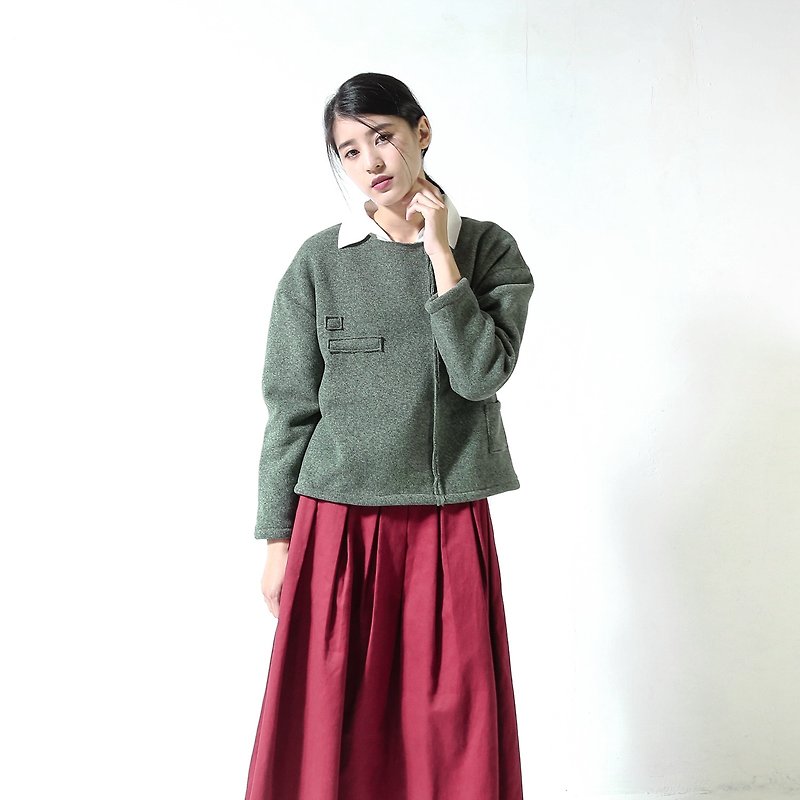 SU: MI said Aisha Asymmetric Space Sweater _5AF007_ Grass Green - เสื้อผู้หญิง - ผ้าฝ้าย/ผ้าลินิน สีเขียว