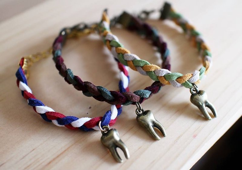 hand made bracelet-- korean synthetic leather【teeth planet】 - Bracelets - Genuine Leather Multicolor