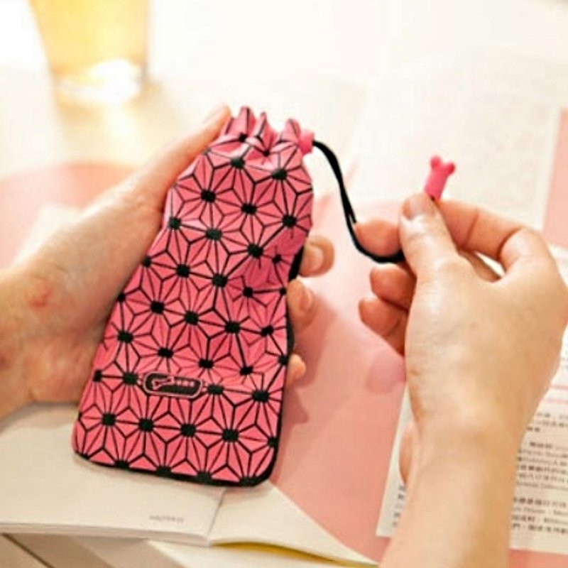 Phone Cell Plus shining star Mang pouch - Pink - เคส/ซองมือถือ - ซิลิคอน สึชมพู