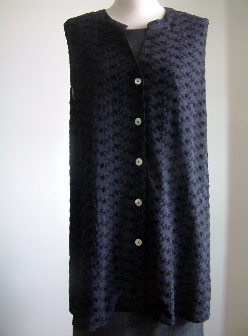 Exquisite Series - jacquard vest (black black Ronghua) - Women's Vests - Other Materials Black
